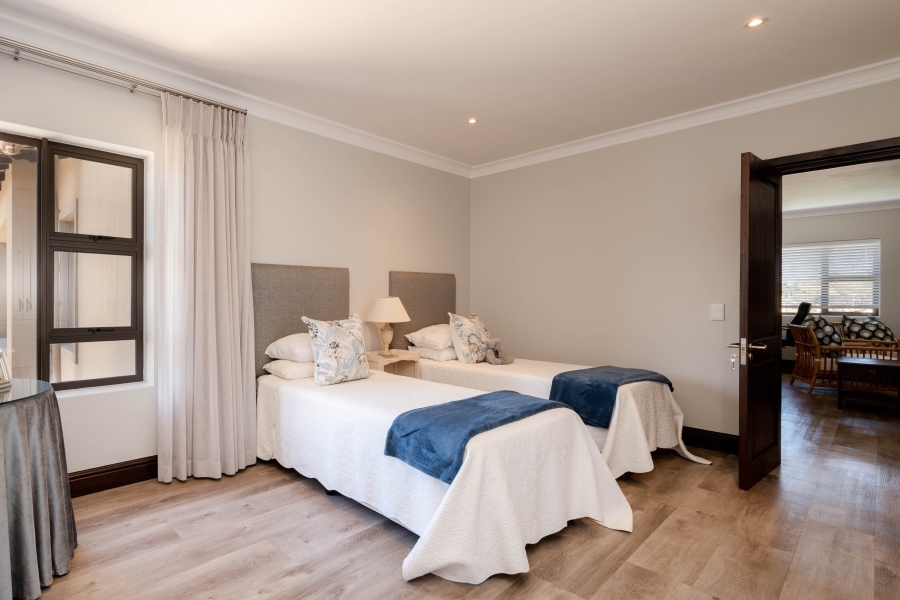 4 Bedroom Property for Sale in The Hill Western Cape